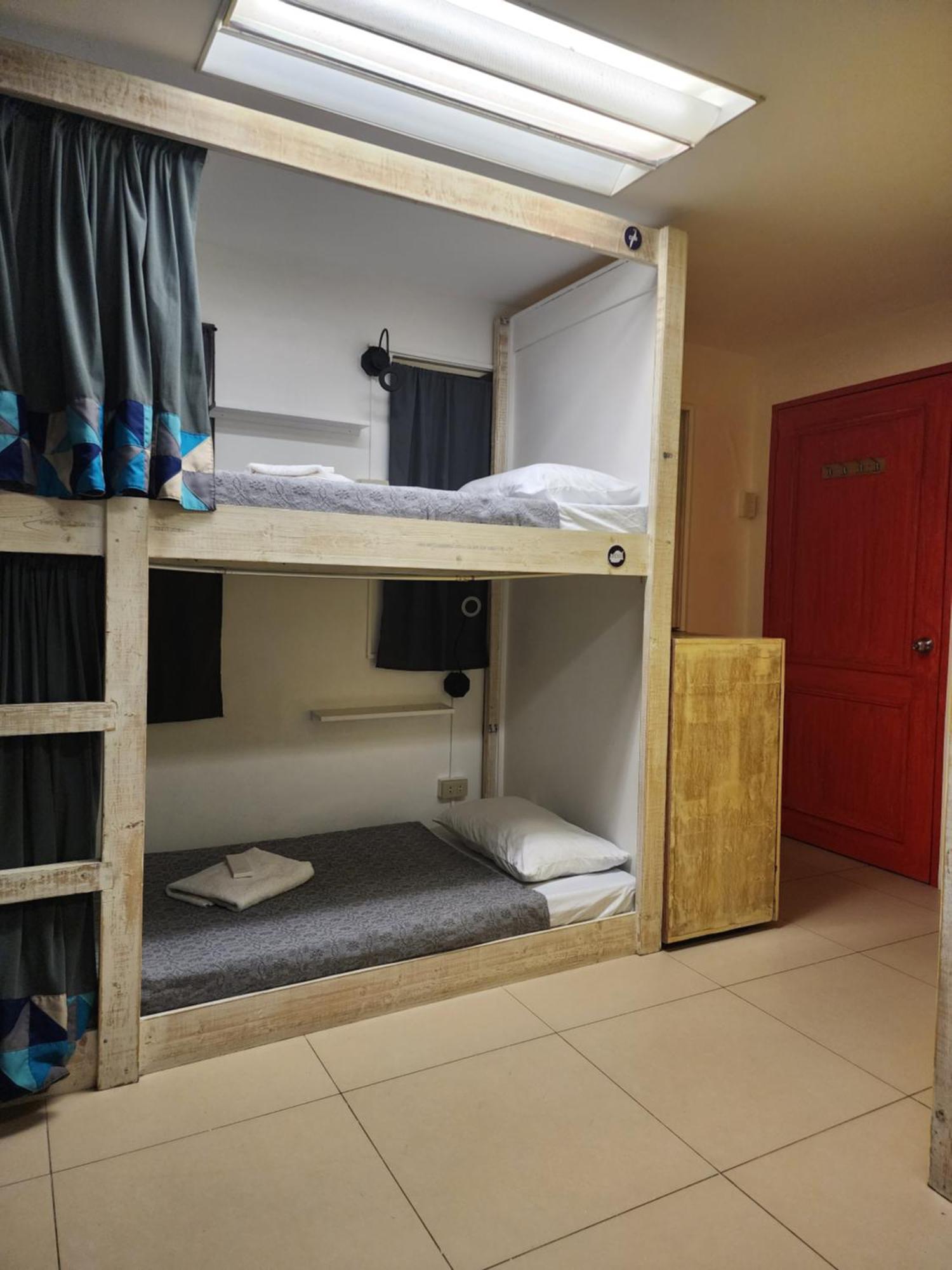 Baybayin Hostel - Pasay Close To Airport Szoba fotó