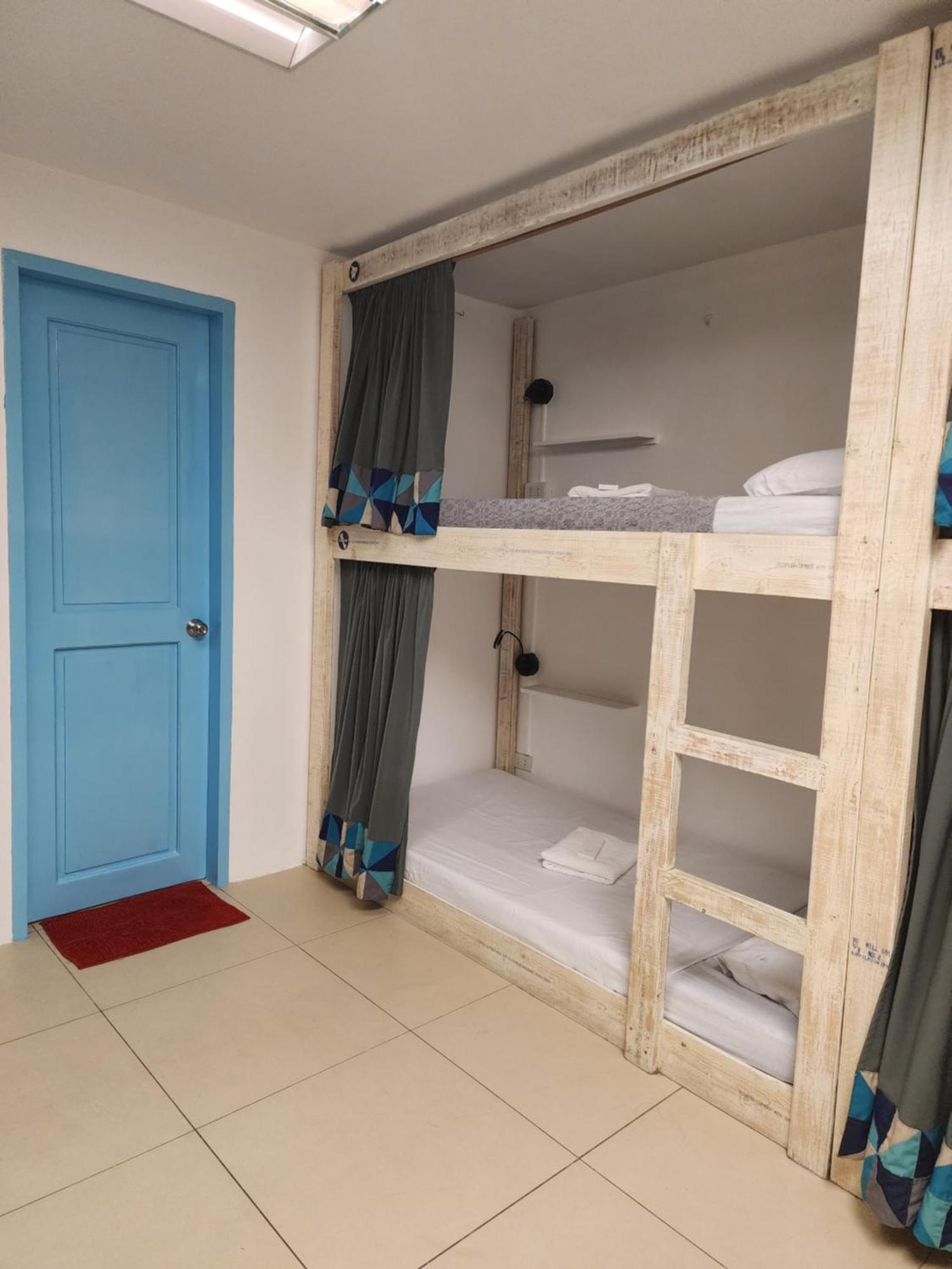 Baybayin Hostel - Pasay Close To Airport Szoba fotó